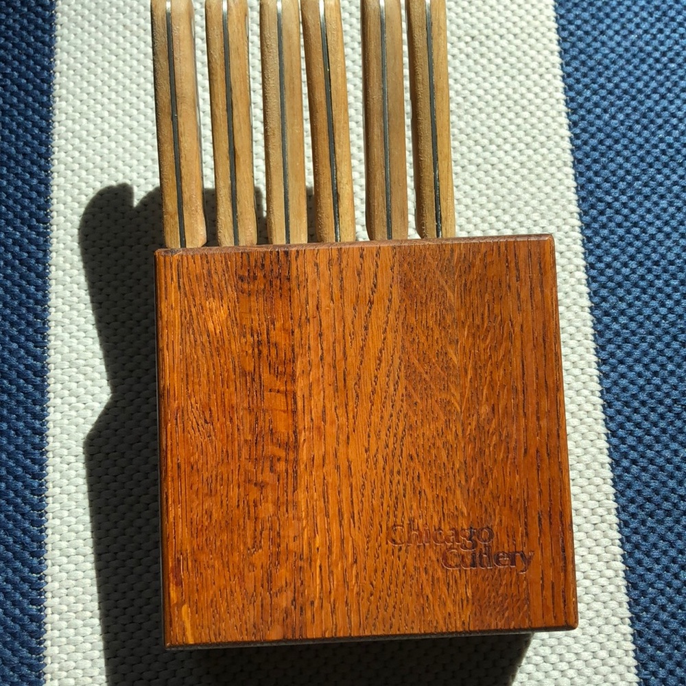 Steak knives